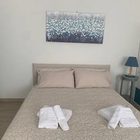 Ampio E Confortevole Sabu Vicino Metro Rione Alto Casa vacanze *