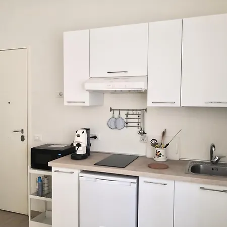 Ampio E Confortevole Sabu Vicino Metro Rione Alto Casa vacanze