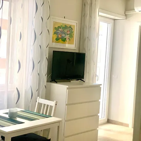 Ampio E Confortevole Sabu Vicino Metro Rione Alto Casa vacanze *